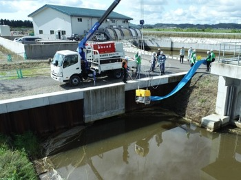ポンプ設置の様子