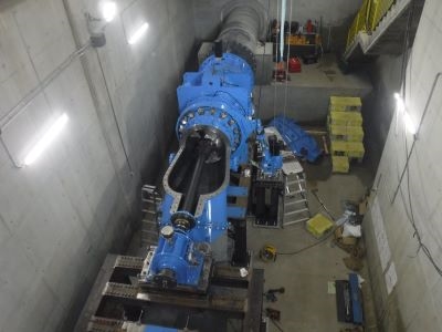 施工中（発電施設内部）