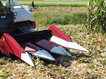 コンバインのアタッチメント