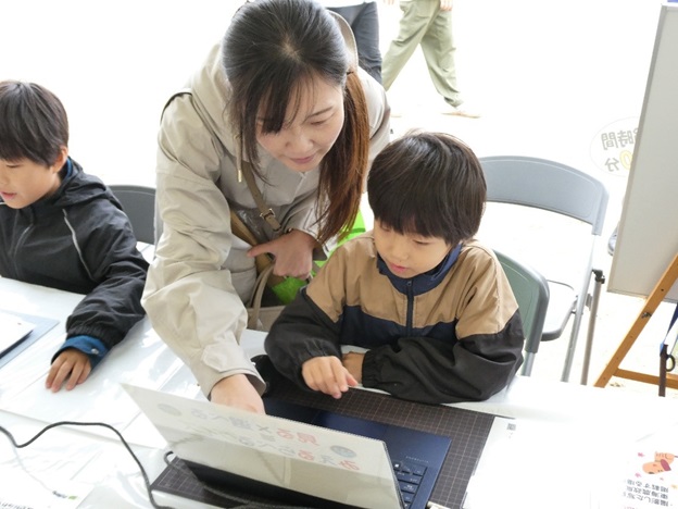 みえるらべるクイズの様子