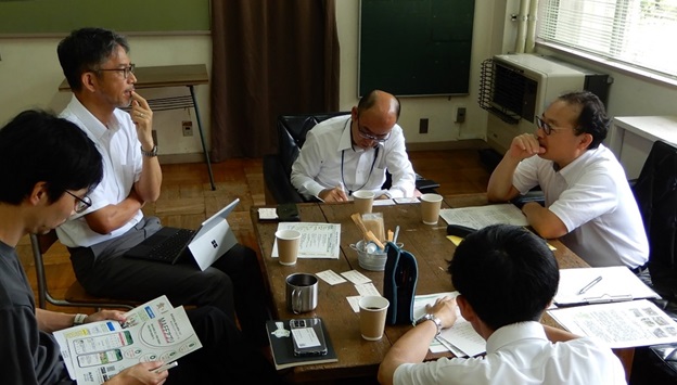 ひがし村との意見交換の様子